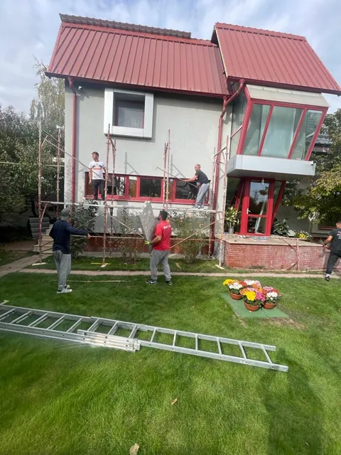 Lucrări la exteriorul locuinței — STEEL ROOF