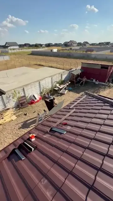 Lucrări de acoperiș — video 4 — STEEL ROOF