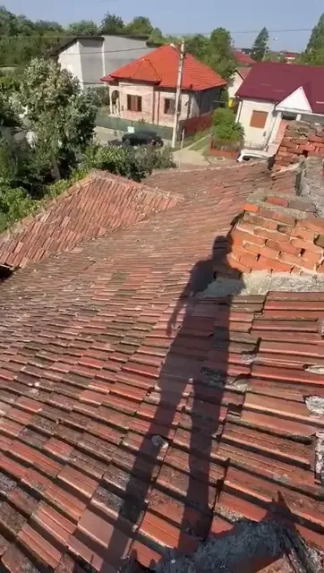 Lucrări de acoperiș — video 10 — STEEL ROOF