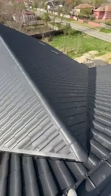 Lucrări de acoperiș — video 12 — STEEL ROOF